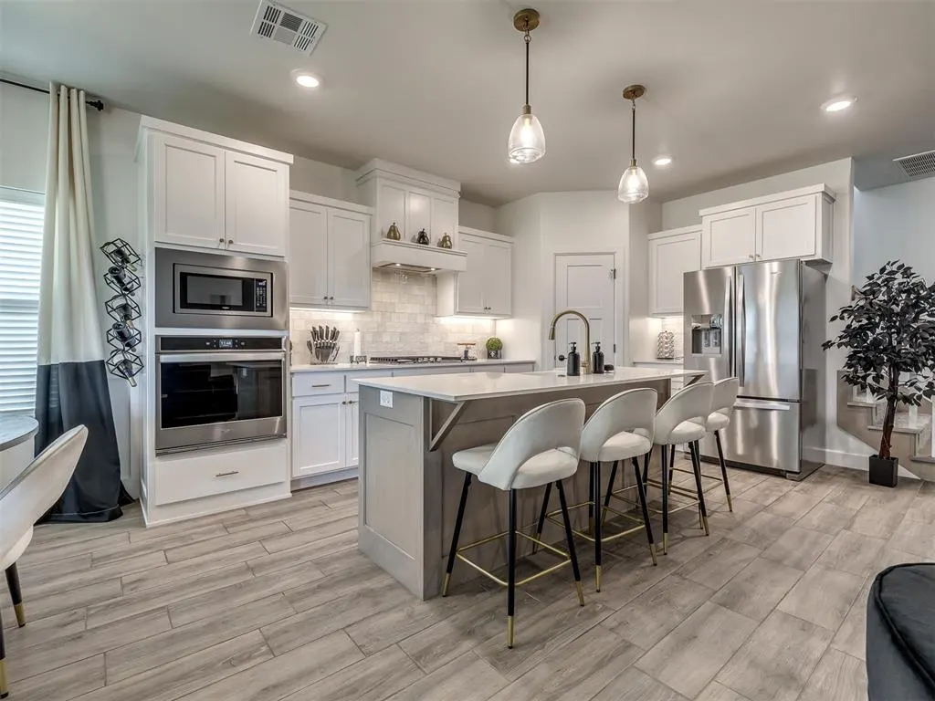 Photo 10 — 101 Carlow Way, Yukon, OK 73099