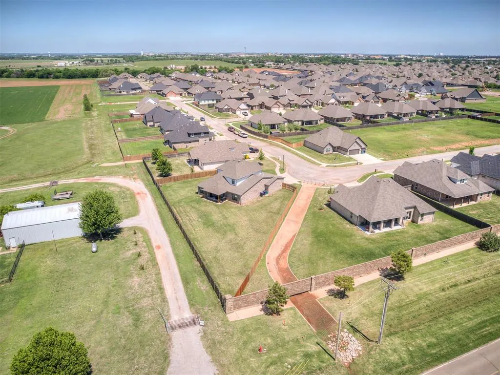 Photo 47 — 101 Carlow Way, Yukon, OK 73099