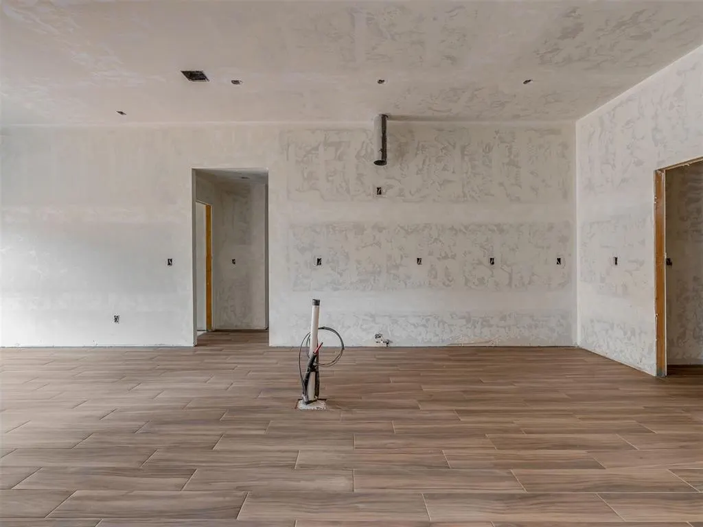 Photo 5 — 2133 Preserve Edge Drive, Edmond, OK 73034