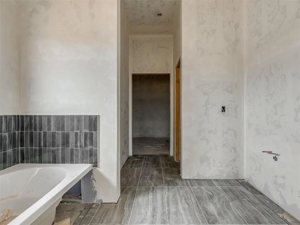 Photo 10 — 2216 Preserve Edge Drive, Edmond, OK 73034