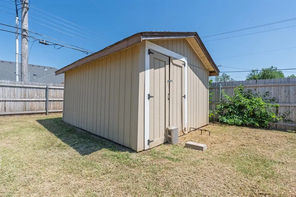 Photo 43 — 1105 N McKinley Avenue, Shawnee, OK 74801