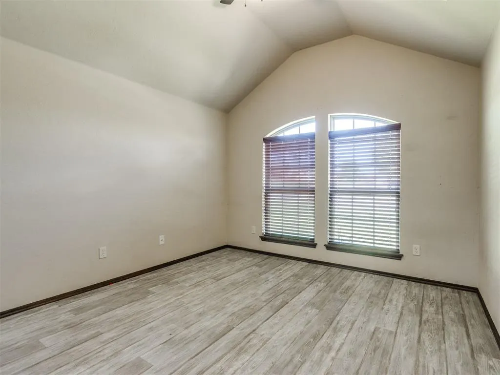 Photo 11 — 9217 Crooked Creek Lane, Oklahoma City, OK 73160