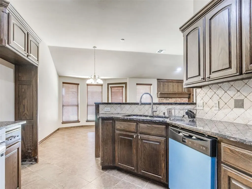 Photo 33 — 9217 Crooked Creek Lane, Oklahoma City, OK 73160