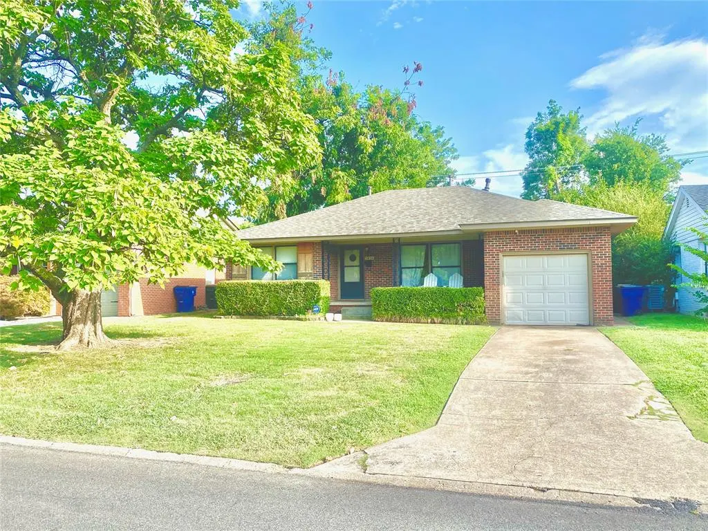 Front exterior — 1816 Churchill Way, The Village, OK 73120