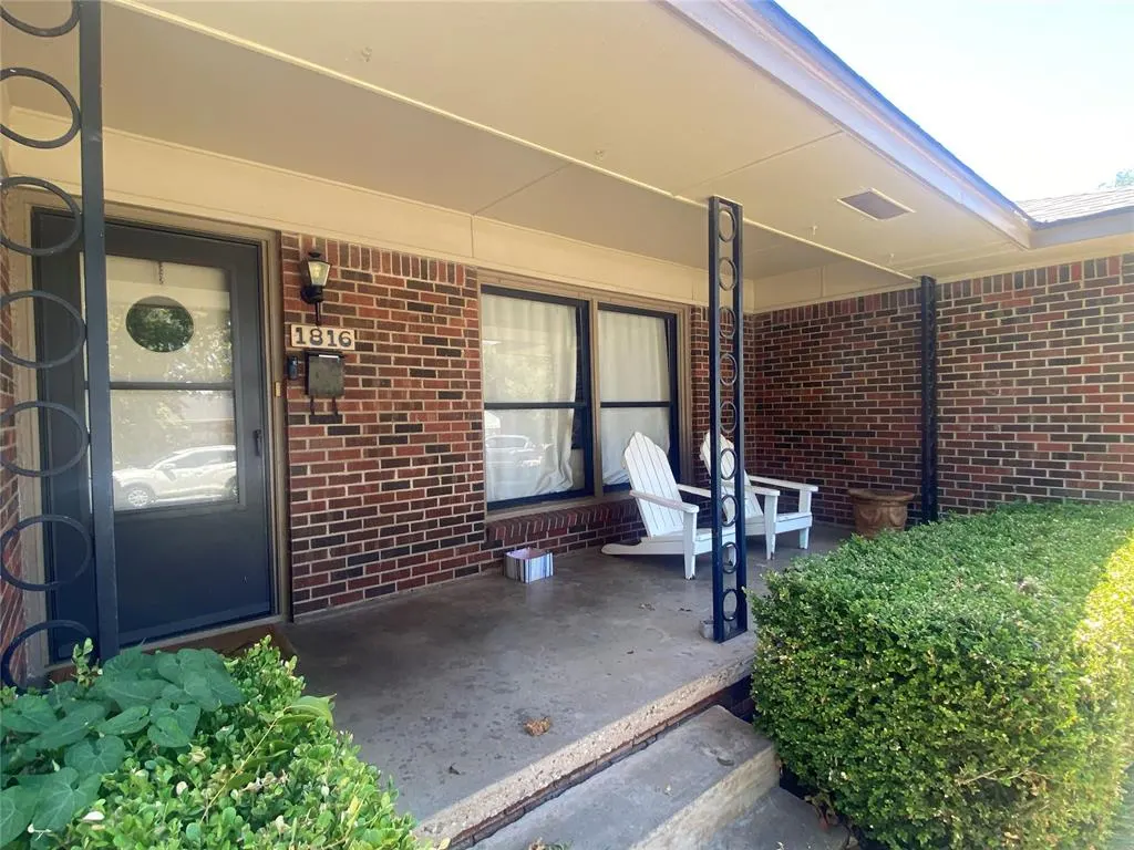Photo 3 — 1816 Churchill Way, The Village, OK 73120
