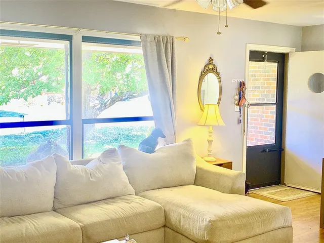 Photo 7 — 1816 Churchill Way, The Village, OK 73120