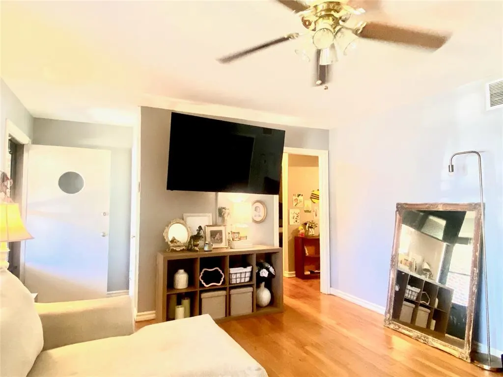 Photo 9 — 1816 Churchill Way, The Village, OK 73120