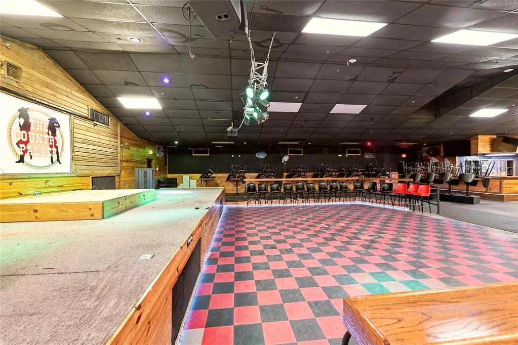 Photo 14 — 2707 E 66 Highway, Elk City, OK 73644