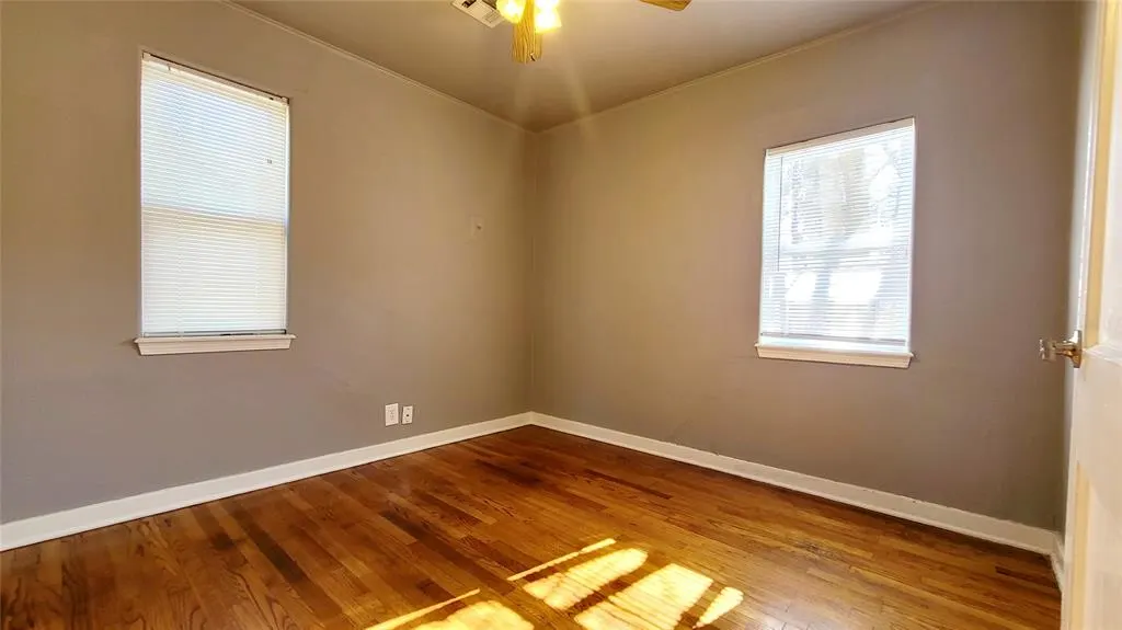Photo 11 — 300 E Kittyhawk Drive, Midwest City, OK 73110
