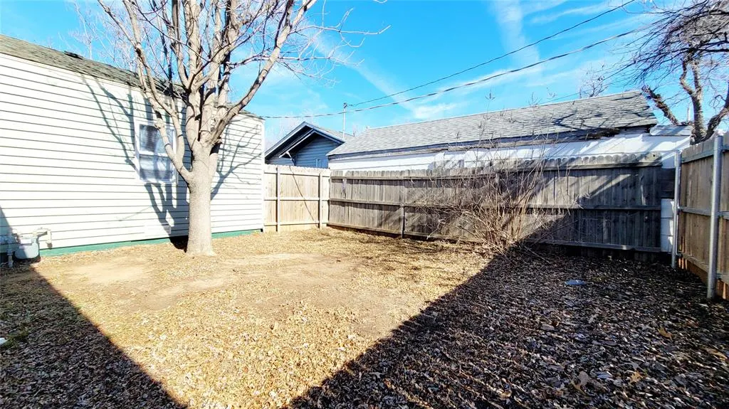 Photo 23 — 300 E Kittyhawk Drive, Midwest City, OK 73110