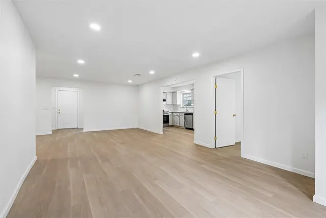 Photo 7 — 3216 SE 57th Street, Oklahoma City, OK 73135