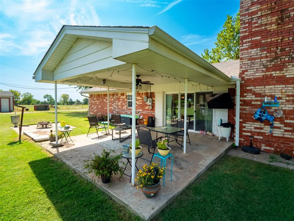Photo 6 — 34210 Independence Street, Shawnee, OK 74804