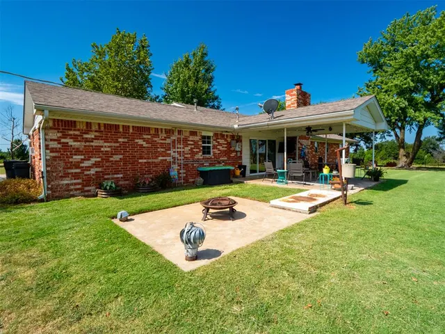 Photo 7 — 34210 Independence Street, Shawnee, OK 74804