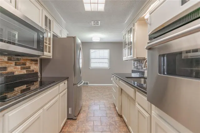 Photo 3 — 5701 NW 58th Street, Warr Acres, OK 73122