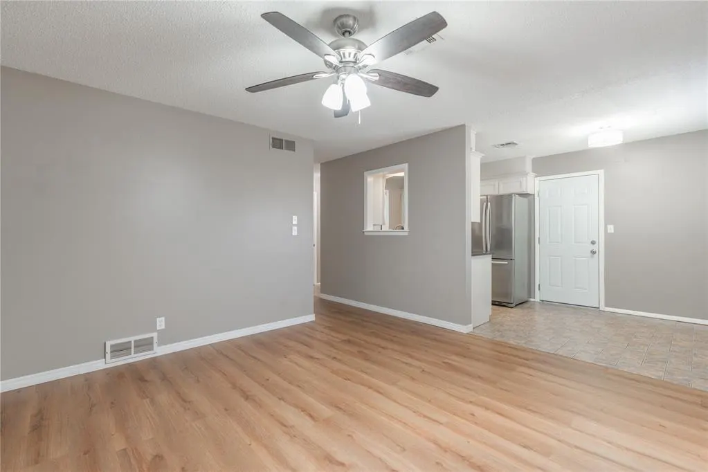 Photo 7 — 5701 NW 58th Street, Warr Acres, OK 73122