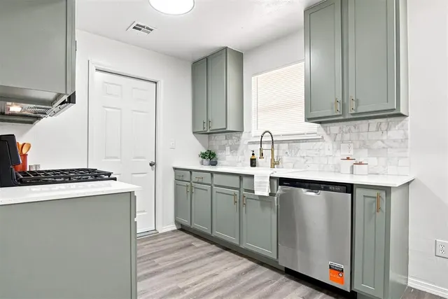 Photo 4 — 208 S Norman Avenue, Oklahoma City, OK 73160