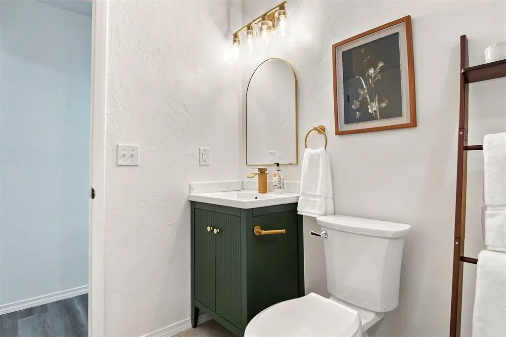 Photo 13 — 208 S Norman Avenue, Oklahoma City, OK 73160
