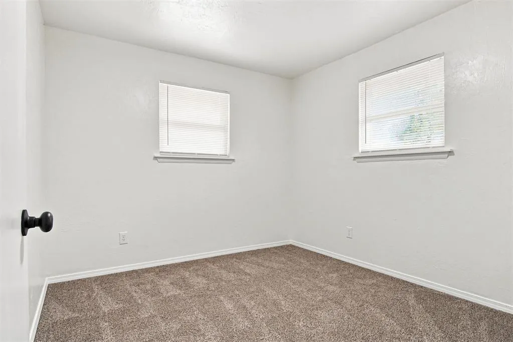 Photo 15 — 208 S Norman Avenue, Oklahoma City, OK 73160