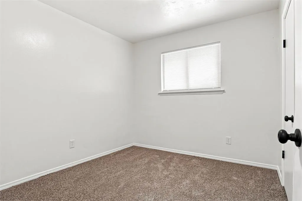 Photo 19 — 208 S Norman Avenue, Oklahoma City, OK 73160