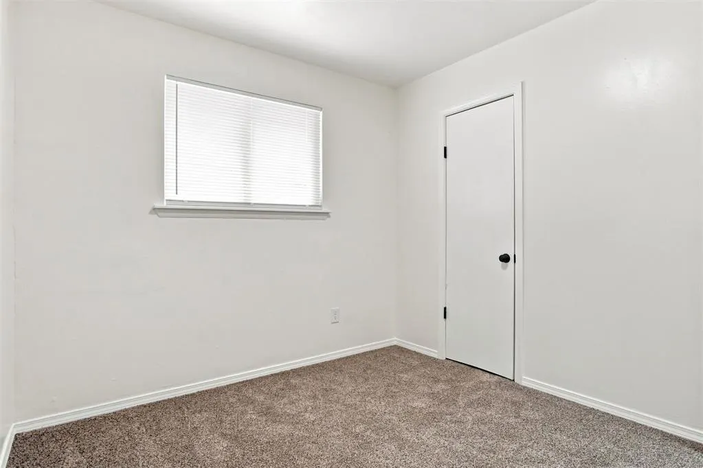 Photo 22 — 208 S Norman Avenue, Oklahoma City, OK 73160