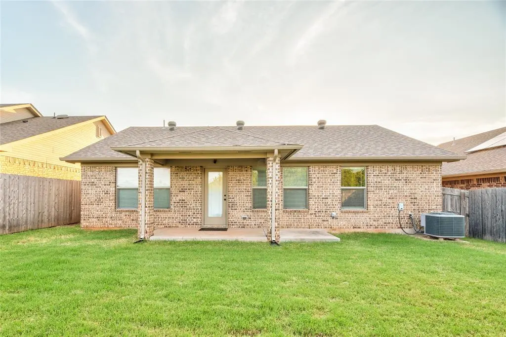 Photo 22 — 2719 Sharpish Way, Norman, OK 73069