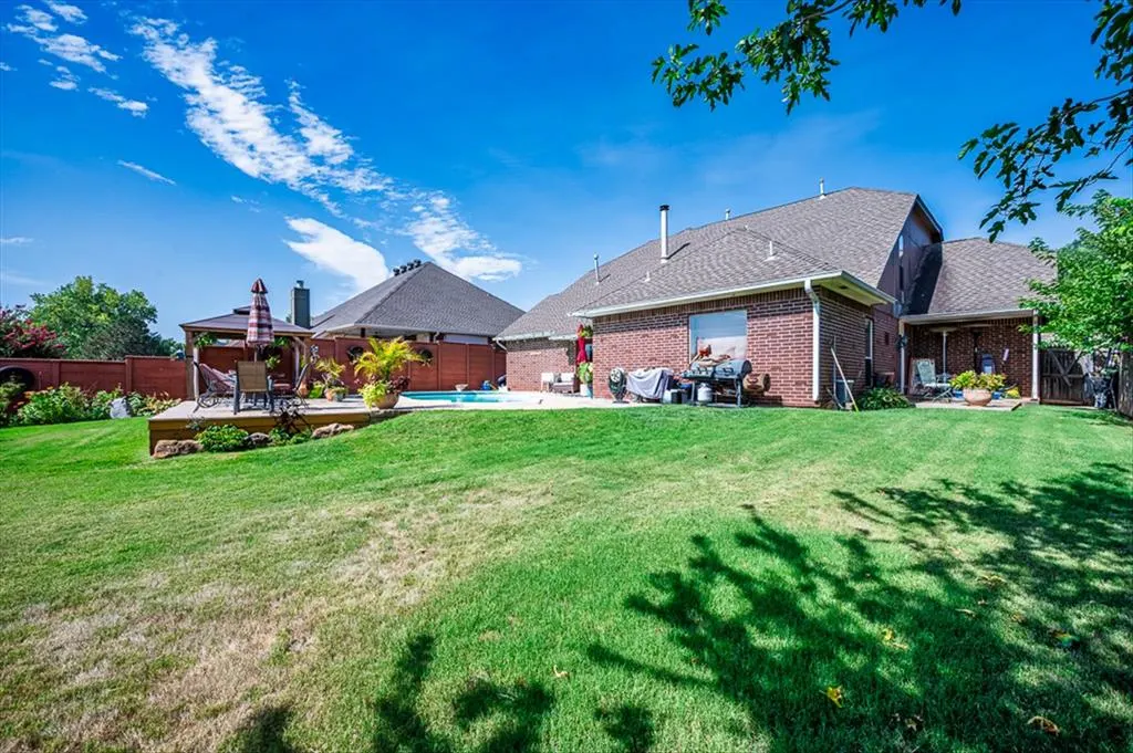 Photo 15 — 19704 Harness Court, Edmond, OK 73012