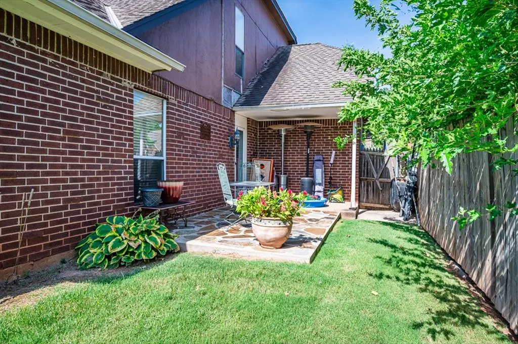Photo 11 — 19704 Harness Court, Edmond, OK 73012