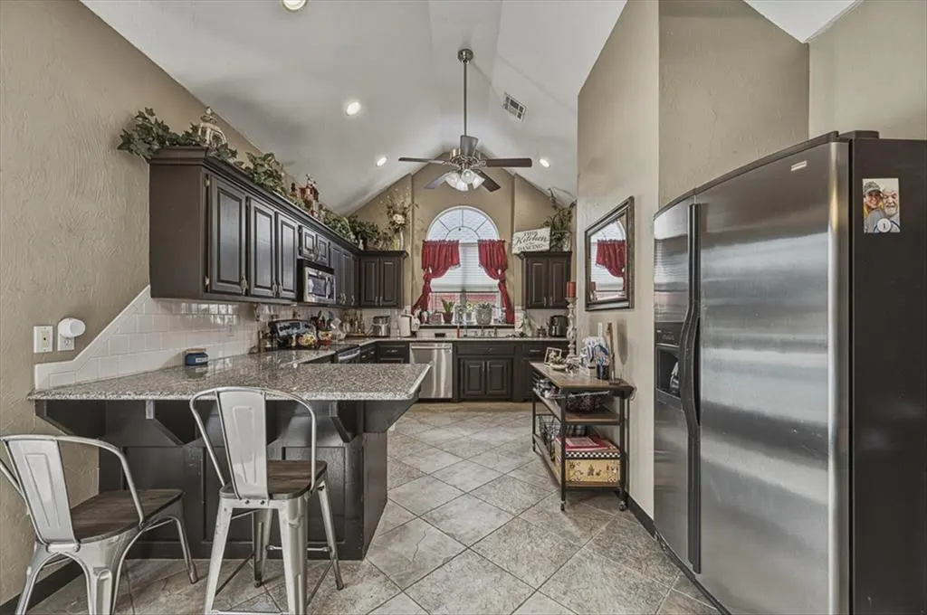 Photo 24 — 19704 Harness Court, Edmond, OK 73012