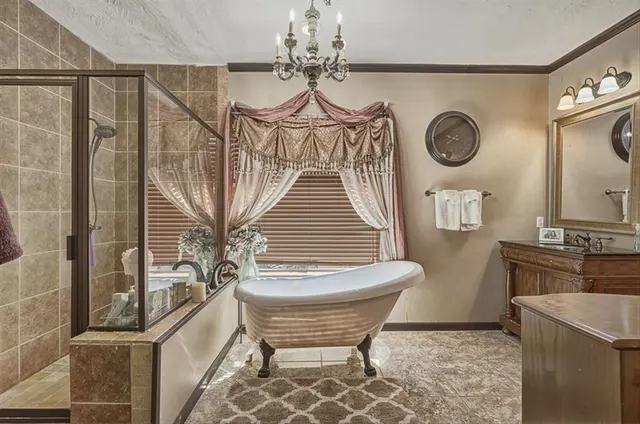 Photo 7 — 19704 Harness Court, Edmond, OK 73012