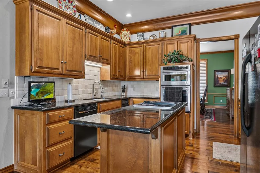 Photo 10 — 5016 Misty Glen Circle, Oklahoma City, OK 73142