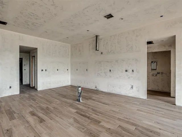 Photo 7 — 2140 Preserve Edge Drive, Edmond, OK 73034