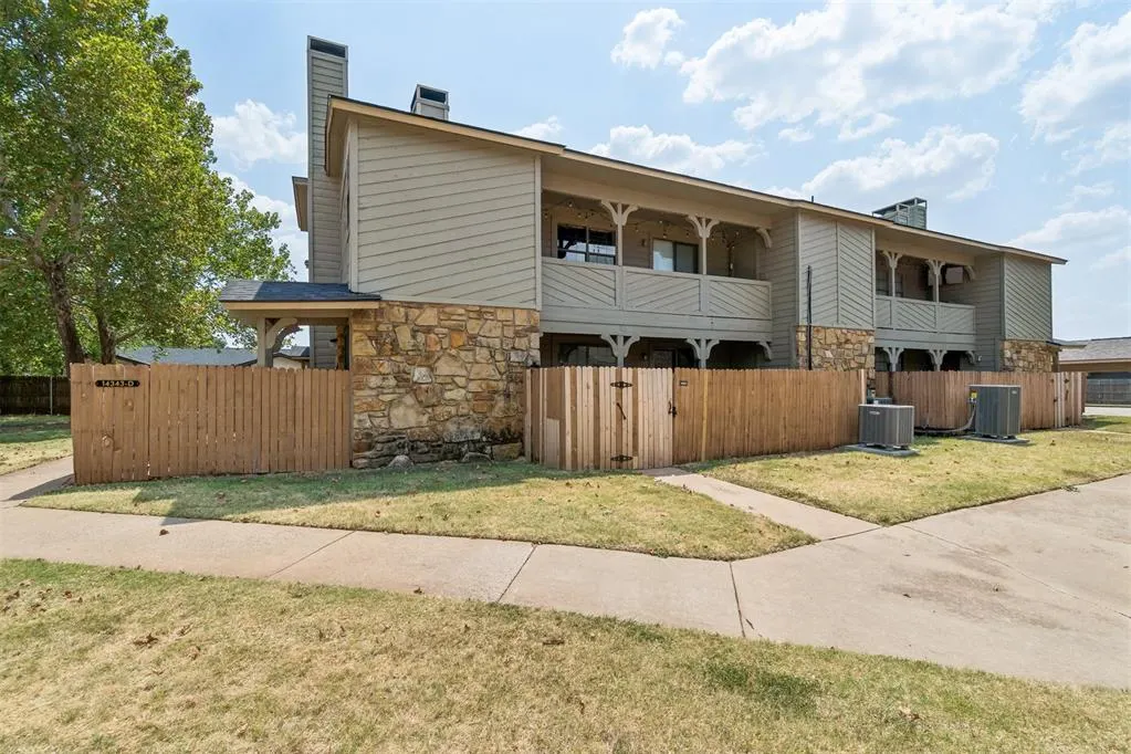 Front exterior — 14343 N Pennsylvania Avenue 38E, Oklahoma City, OK 73134