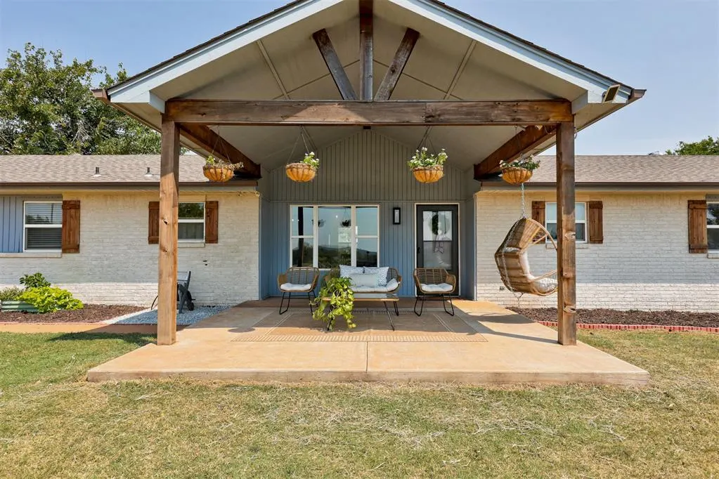 Photo 4 — 9966 NE Highway 33, Guthrie, OK 73044
