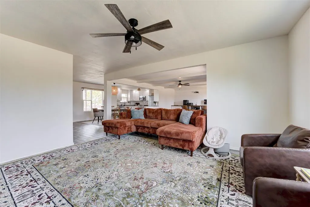 Photo 9 — 9966 NE Highway 33, Guthrie, OK 73044