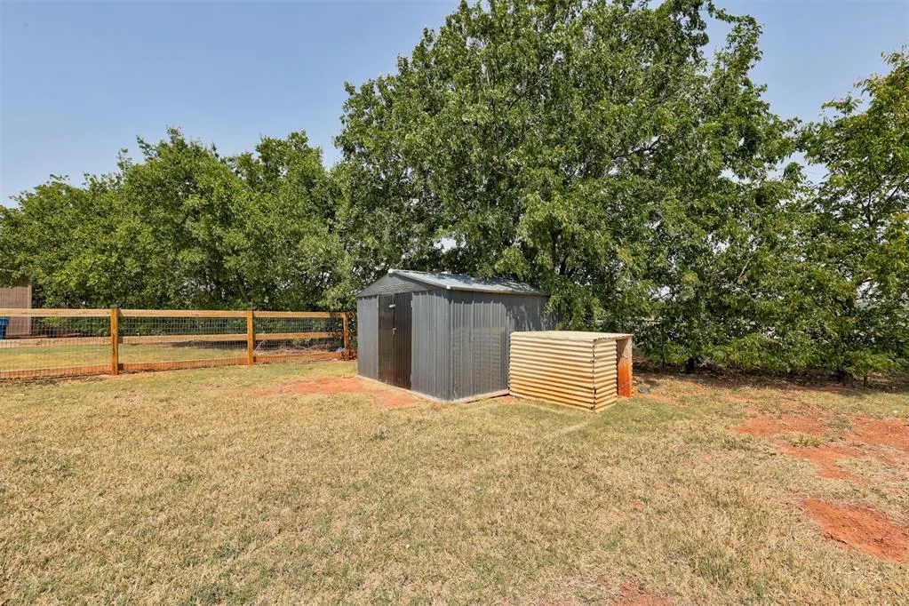 Photo 41 — 9966 NE Highway 33, Guthrie, OK 73044