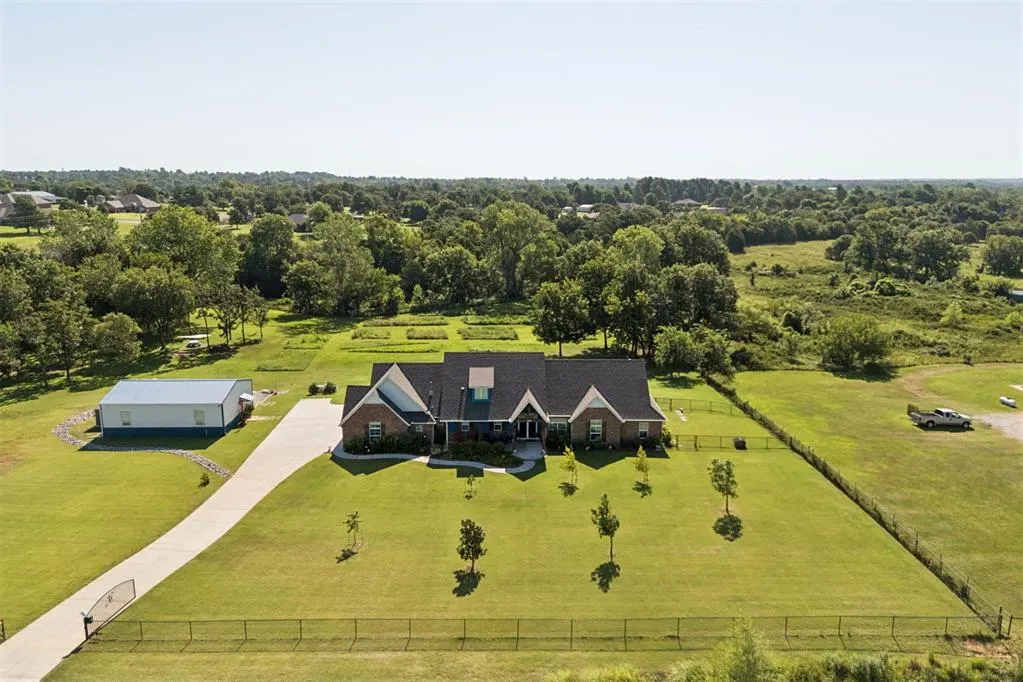 Front exterior — 4500 S Luther Road, Newalla, OK 74857