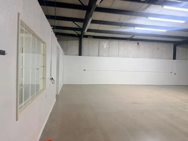 Photo 3 — 511 Tower Circle, Moore, OK 73160