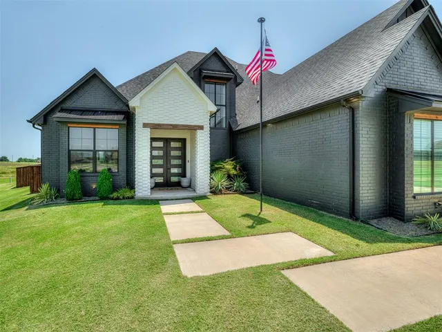 Photo 3 — 1330 Acclivis Court, Newcastle, OK 73065