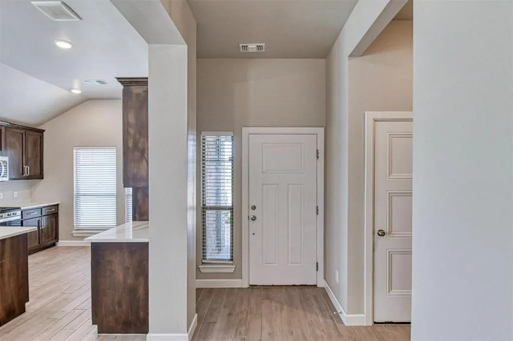 Photo 4 — 517 Elena Drive, Blanchard, OK 73010