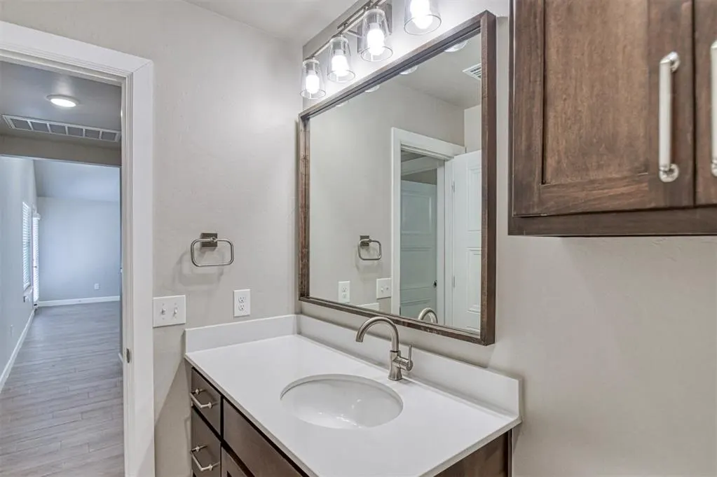 Photo 35 — 517 Elena Drive, Blanchard, OK 73010