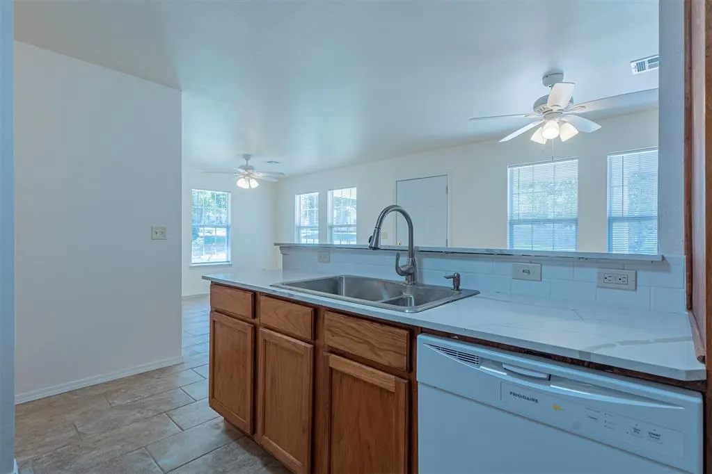 Photo 16 — 1601 NW 46th Street, Oklahoma City, OK 73118