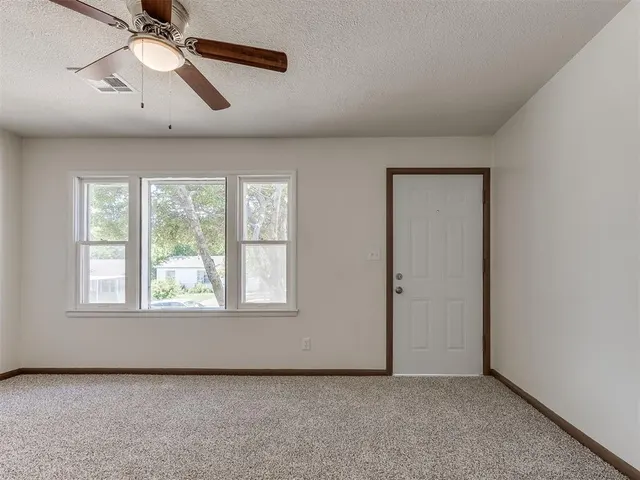Photo 7 — 2441 SW 51st Street, Oklahoma City, OK 73119