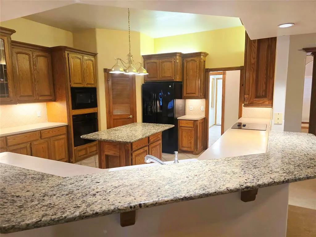 Photo 6 — 14912 W Jefferson Lane, Oklahoma City, OK 73134
