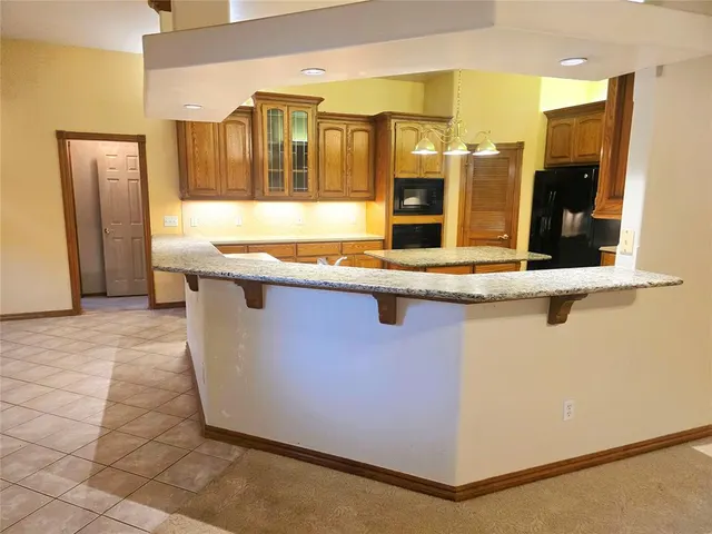 Photo 7 — 14912 W Jefferson Lane, Oklahoma City, OK 73134
