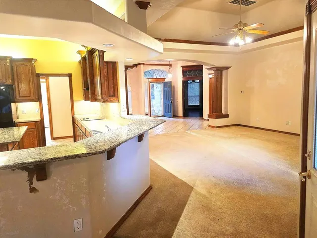 Photo 8 — 14912 W Jefferson Lane, Oklahoma City, OK 73134