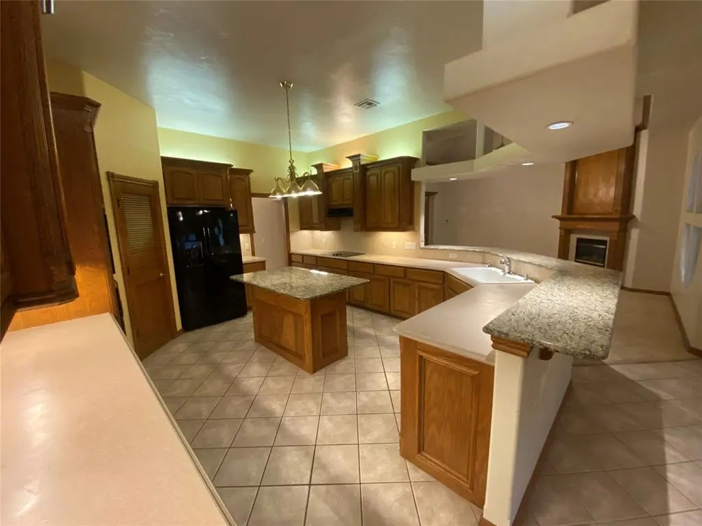 Photo 11 — 14912 W Jefferson Lane, Oklahoma City, OK 73134