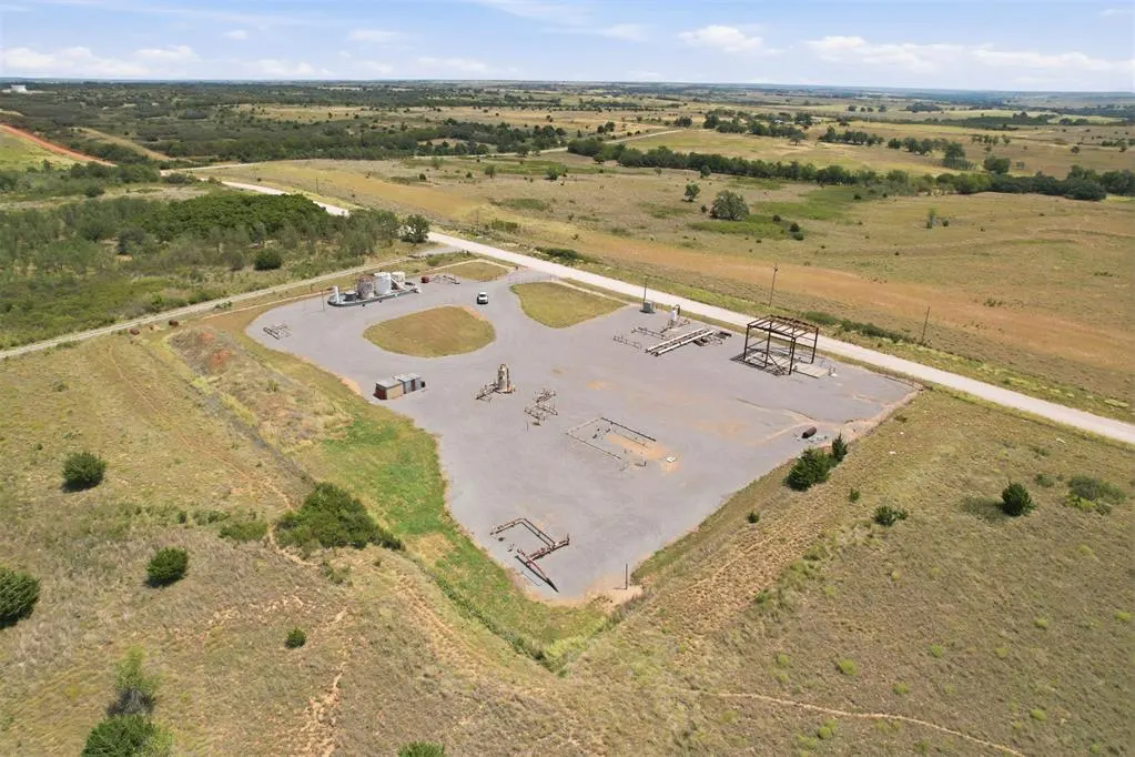 Photo 30 — N 1690/E 0950 Road, Reydon, OK 73660