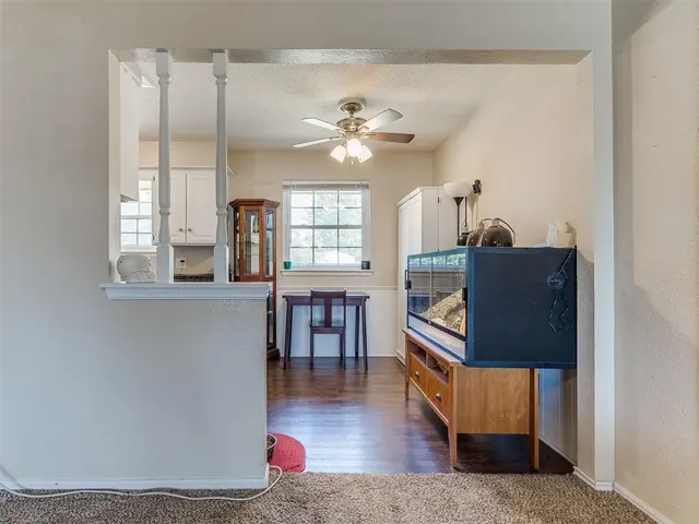 Photo 4 — 927 SW 1st Street, Oklahoma City, OK 73160