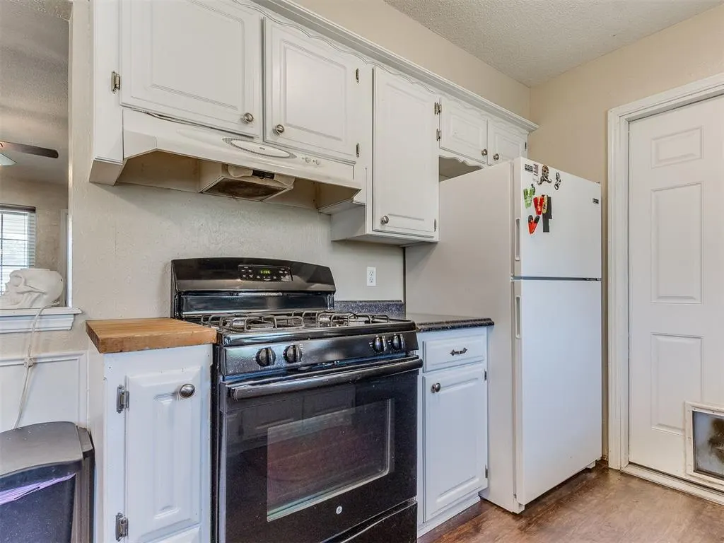 Photo 6 — 927 SW 1st Street, Oklahoma City, OK 73160