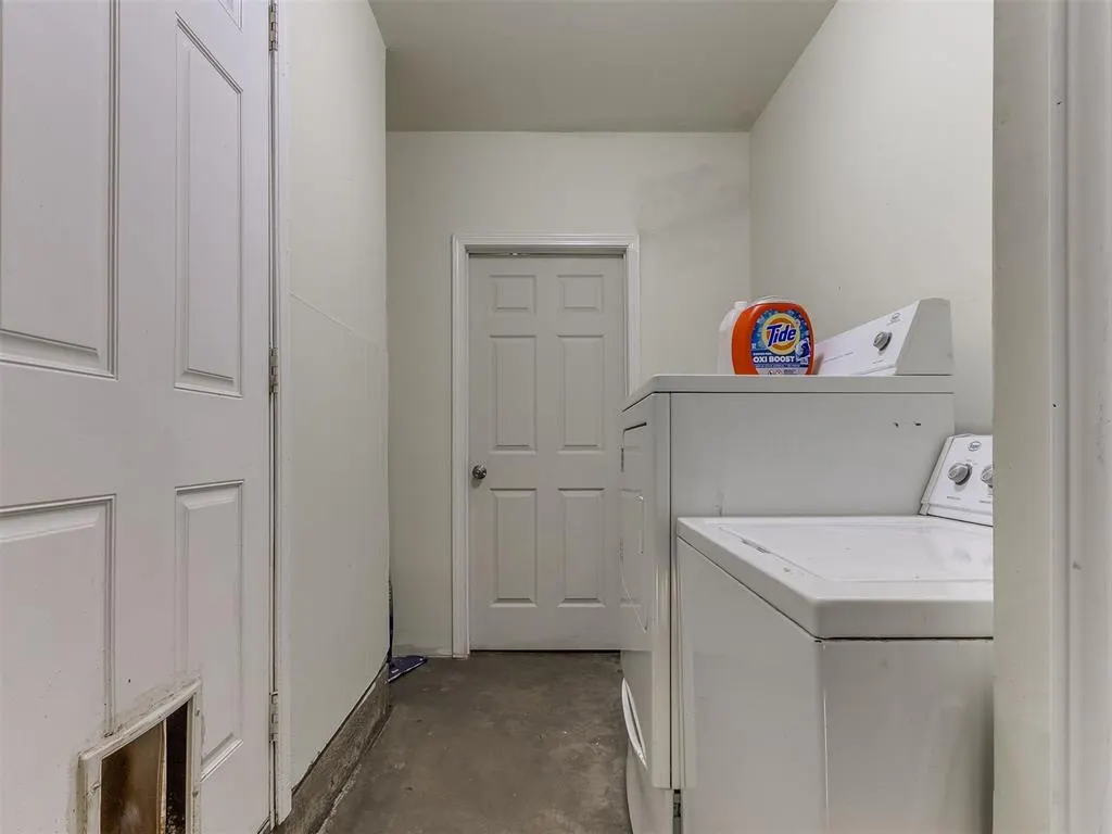 Photo 11 — 927 SW 1st Street, Oklahoma City, OK 73160